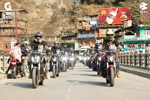 Dominar Riders on the way to sukute